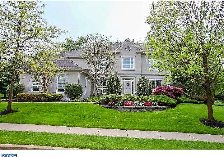 1st image of 4 Smithfield Dr