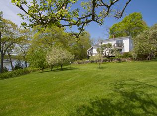 90 Beauchamp Point Rd, Rockport, ME 04856