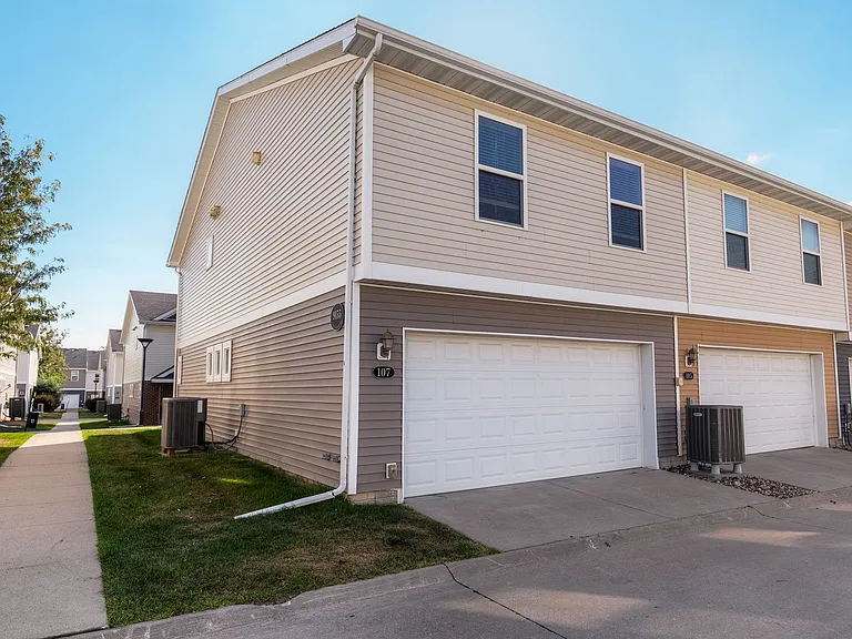 9155 Coneflower Dr #107 — Photo 27