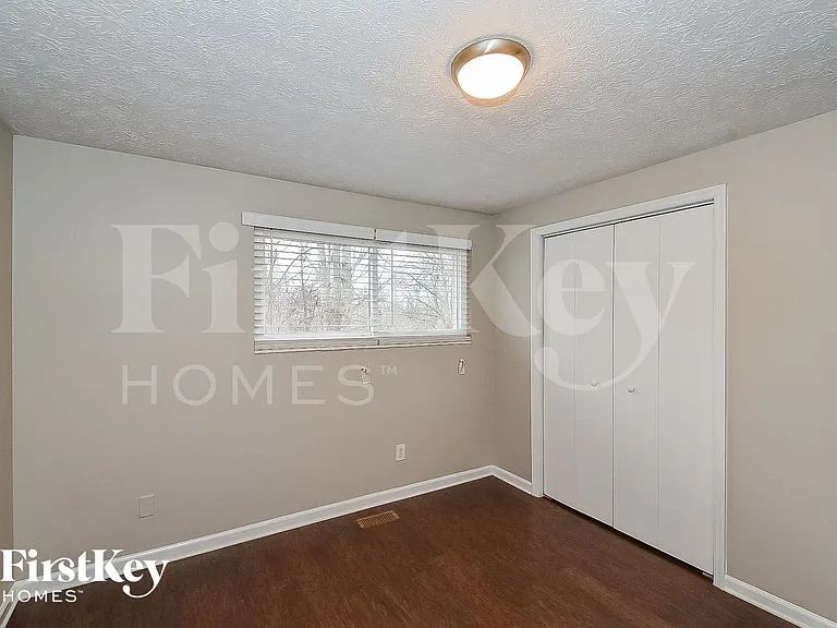 3940 Erica Cir — Photo 11