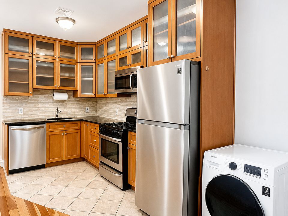 1st image of 1726 2nd Ave APT 3S