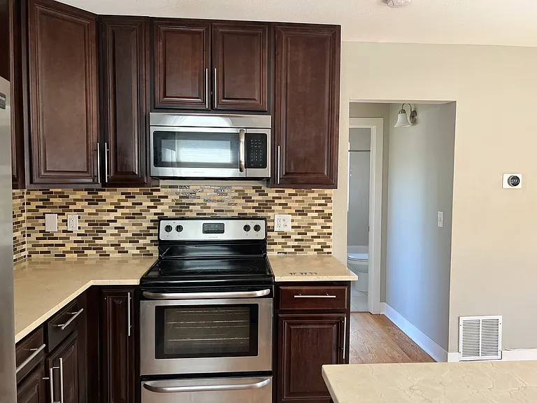 3241 N Fillmore St — Photo 5