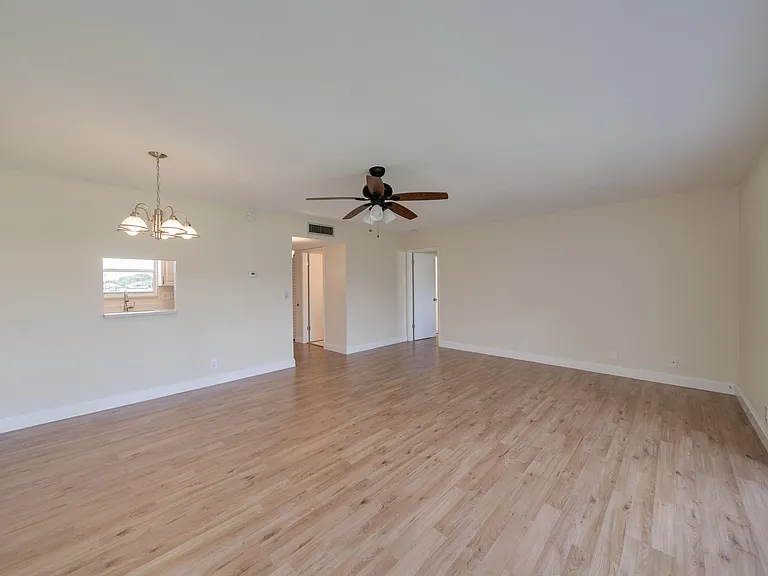 701 Lori Dr #209 — Photo 42