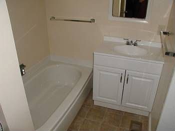 2nd image of 512 W 14th St