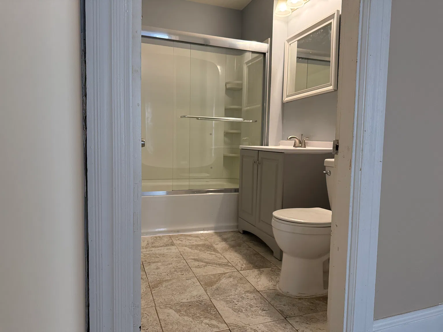 47 Barton St — Photo 4
