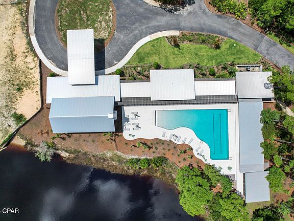 3rd image of 6325 Turkey Cove Ln