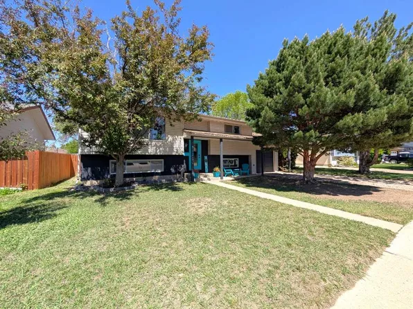 112 S Sprague Way SE, Medicine Hat, AB T1B 2K3