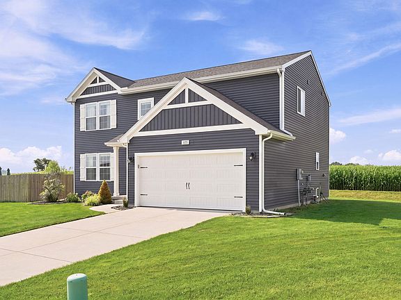 3rd image of 835 Misty Ridge Dr