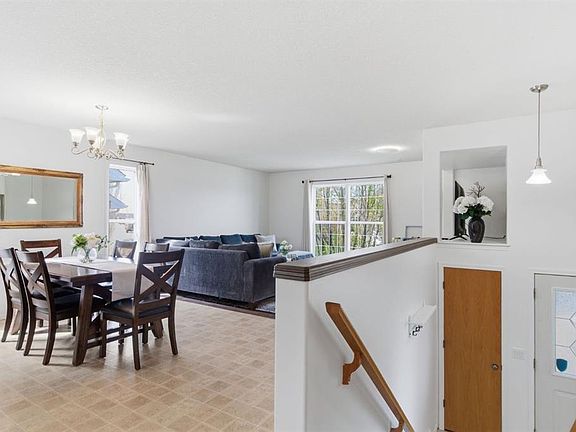 4th image of 46 N Valarosa Dr