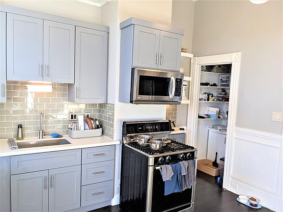 3rd image of 1827 McAllister St #C