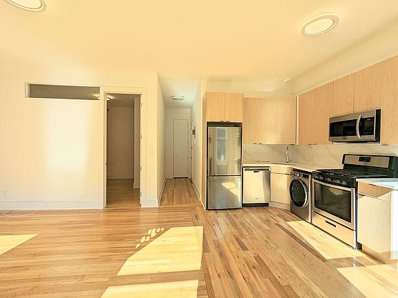 5th image of 308 Hicks St #5A