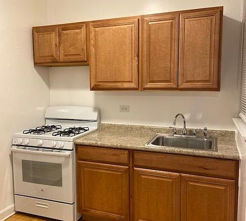 3rd image of 1024 Randolph St APT 1S