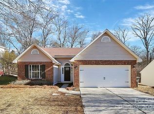 236 Forest Pond Rd, Kannapolis, NC 28083