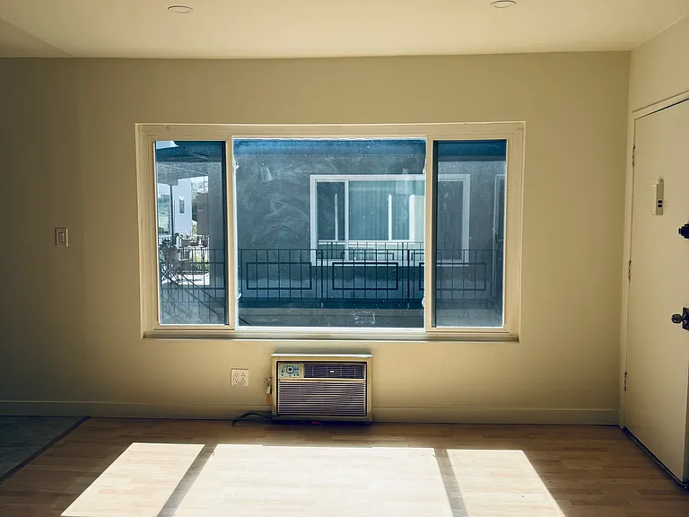 5089 Highland View Ave #10 — Photo 7