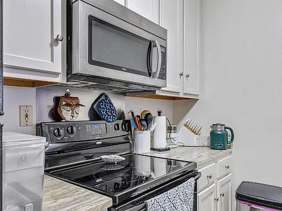 2nd image of 1157 Main St #1A