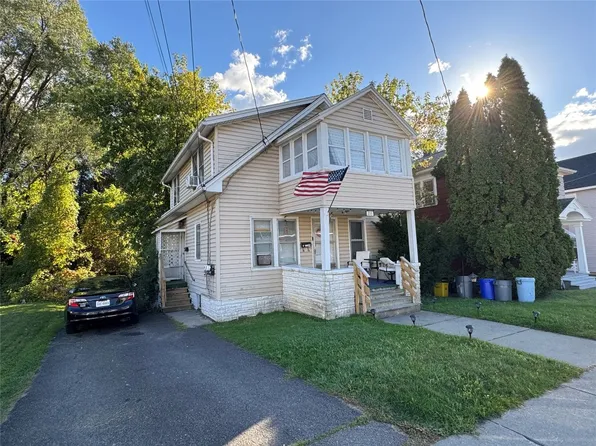 216 Corliss Ave, Johnson City, NY 13790
