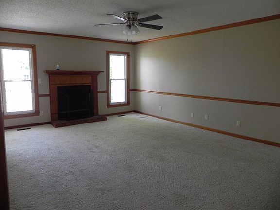 5th image of 114 Marianna Dr