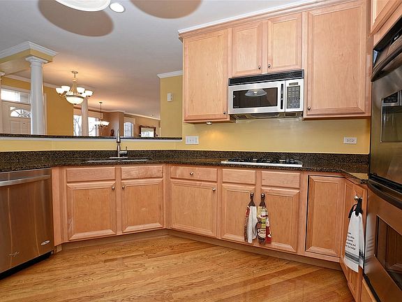 4th image of 4101 Spyglass Cir #4101