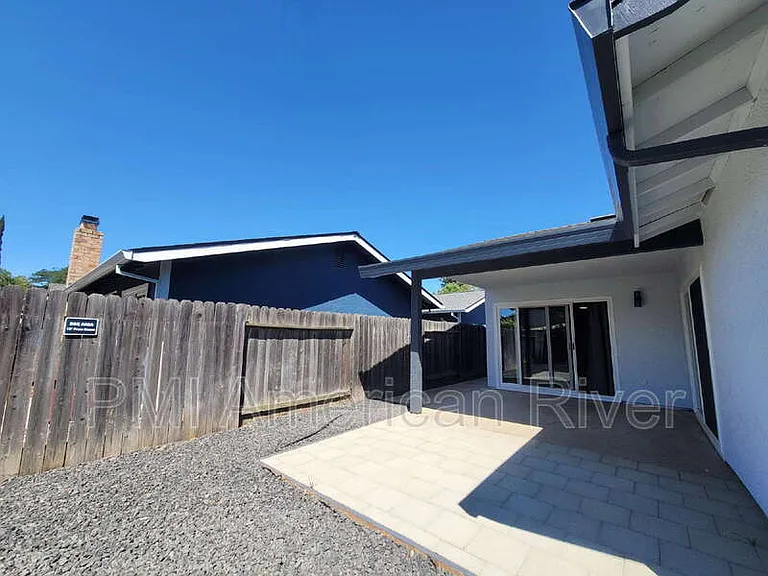 9275 Defiance Cir — Photo 18