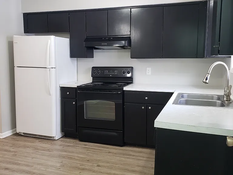 3032 T St — Photo 2