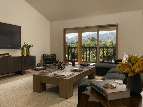 1050 Fairway Rd, Santa Barbara, CA 93108