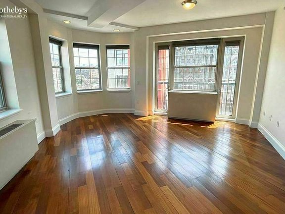 2nd image of 163 Saint Nicholas Ave APT 6G