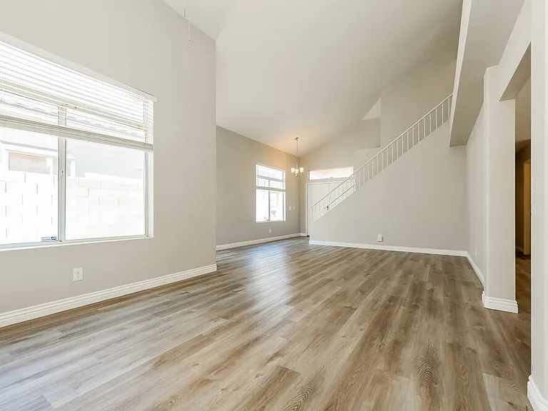1915 Casa Verde Dr — Photo 5