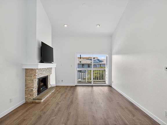 4th image of 9714 Sepulveda Blvd Unit 201