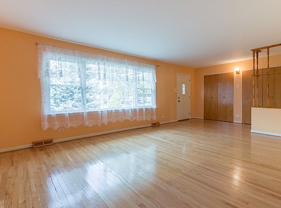 2nd image of 875 E Marshall Ct