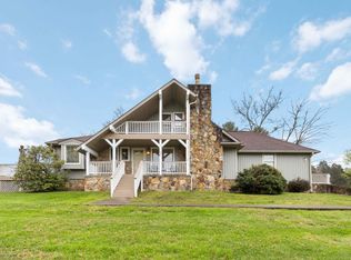 407 Circle Lake Dr, Bronston, KY 42518