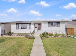 6920 152a Ave NW, Edmonton, AB T5C 2Y9