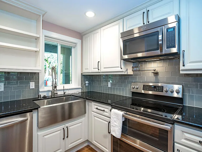 16019 Waynita Way NE #F208 — Photo 9