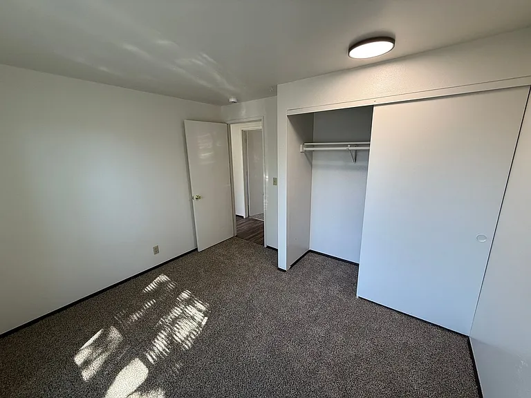 1488 Palace Dr NE — Photo 16