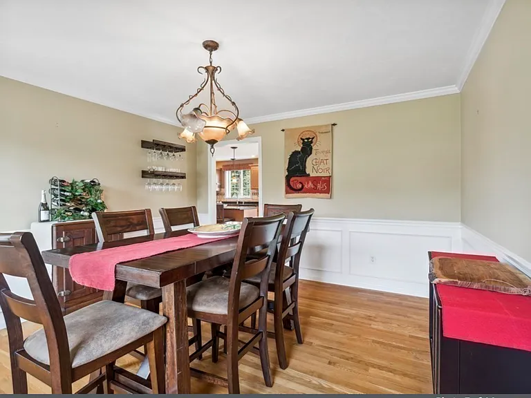 47 Skyview Dr — Photo 3