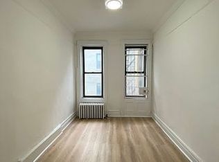 364 3rd Ave #19, New York, NY 10016