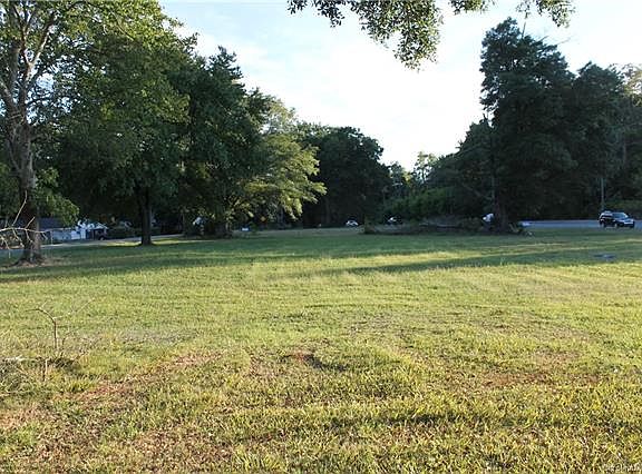 2nd image of 2801 Gardner Park Dr