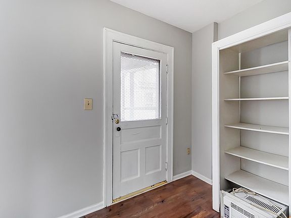 5th image of 7217 Van Kirk Ave #3