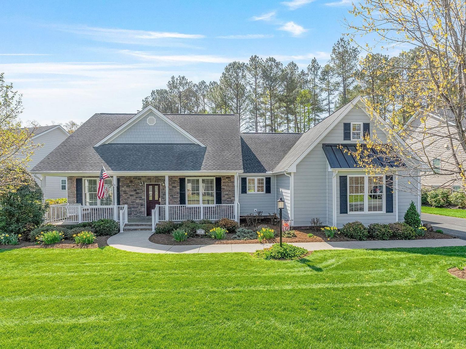 184 Forest Ct