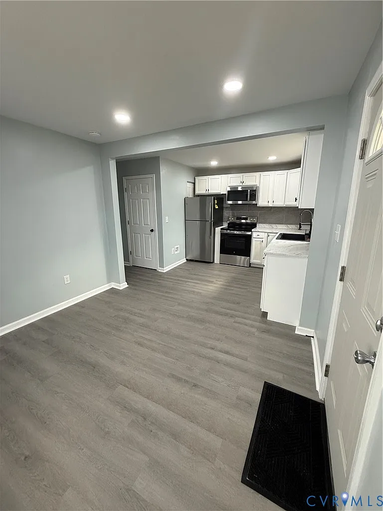 3 bed, 1.0 bath, 640 sqft, $1,500 — Photo 3