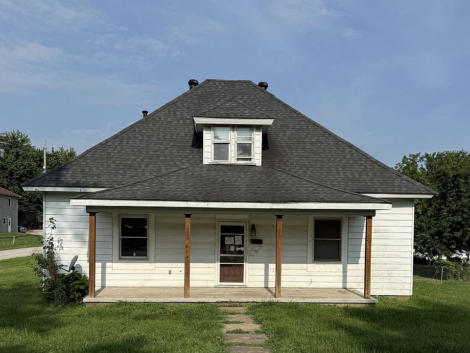 1st image of 200 N Center St