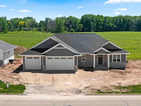 3236 Willow Rd, Green Bay, WI 54311