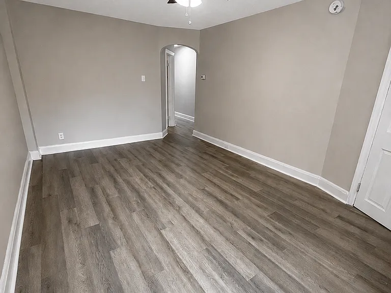 104 Willow Spring Rd — Photo 4