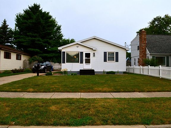 4th image of 3425 Birchwood Ave SW