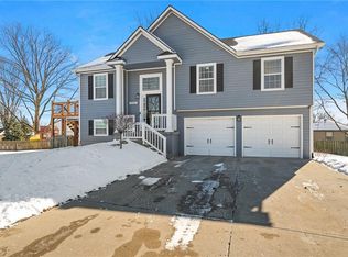 1302 Rice St, Pleasant Hill, MO 64080