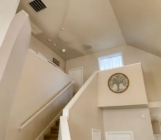6778 Canterbury Dr — Photo 6