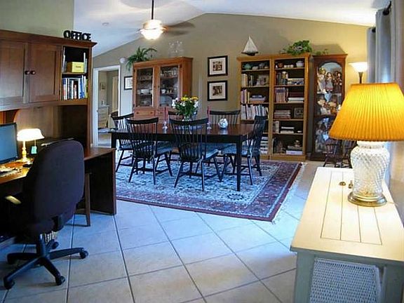2nd image of 18602 Ayrshire Cir