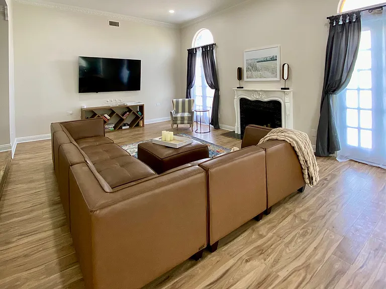 9431 W Lilac Rd #1 — Photo 6