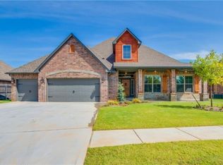 2112 Stony Brook Ln, Yukon, OK 73099