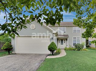 266 W Holly Ct, Round Lake, IL 60073