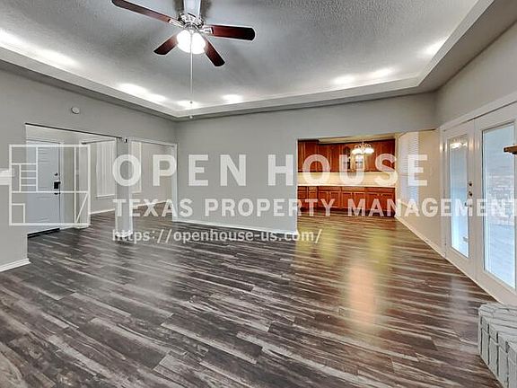 3rd image of 10101 Stoneleigh Dr